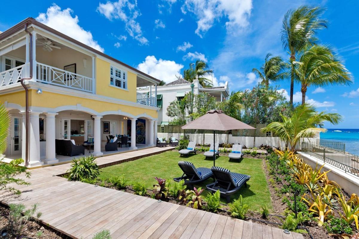 Stylish Beachfront Villa With Plunge Pool - Still Fathoms Villa Saint James Room photo