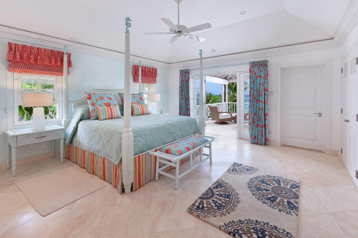 Stylish Beachfront Villa With Plunge Pool - Still Fathoms Villa Saint James Room photo